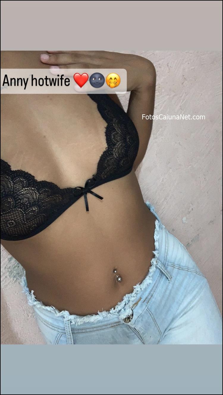 Anny Hotwife bi sexual - Fotos Caiu na Net